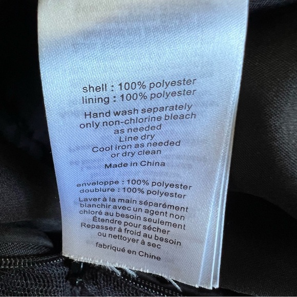 White by Vera Wang Black Strapless Romantic Goth Evening Gown Size 4 NWT - Picture 14 of 15